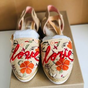 Ed-Lourana shoes it Gently used still excellent